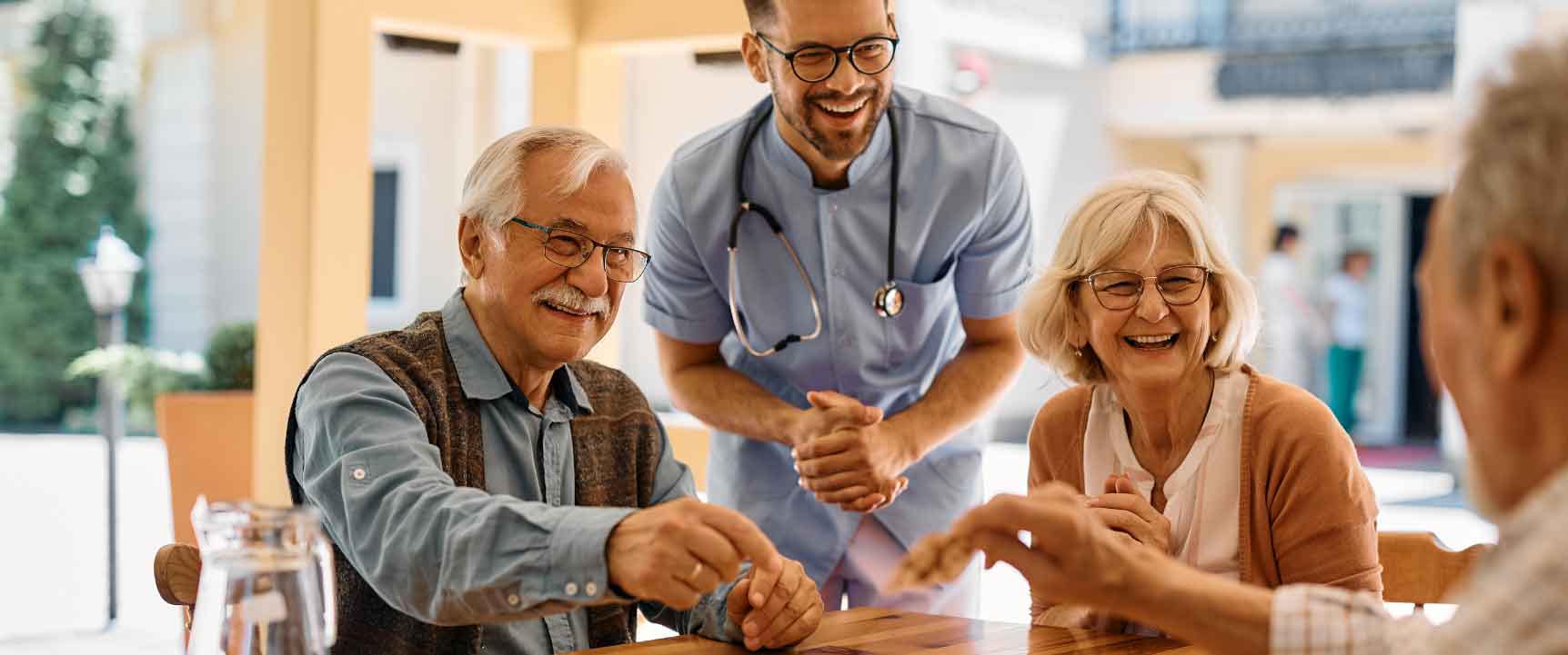 établissement médicalise opticien a domicile