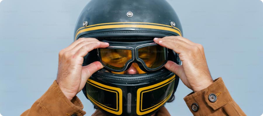 casque moto lunettes